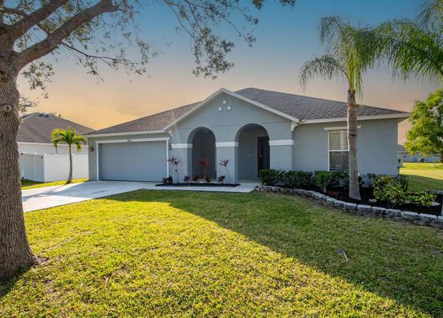 Property at 6906 NW Kowal Ct, Port Saint Lucie, FL 34986, 3 beds, 2 baths