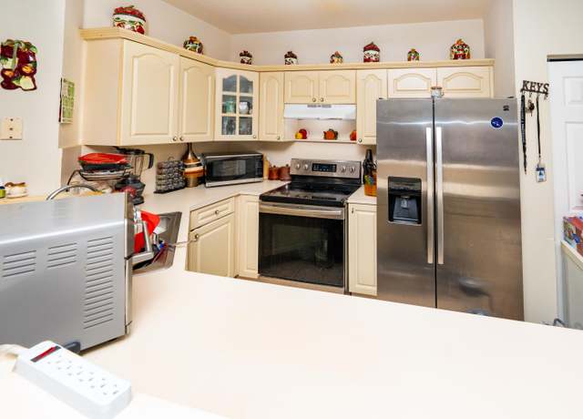 Property at 6940 NW 5 Pl, Miami, FL 33150, 3 beds, 2 baths