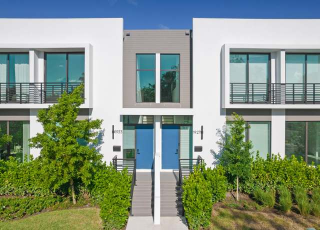 Property at 1967 Dock St, West Palm Beach, FL 33401, 3 beds, 3.5 baths
