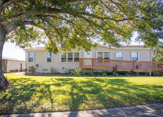 Property at 1510 SW 35th Cir, Okeechobee, FL 34974, 3 beds, 2 baths