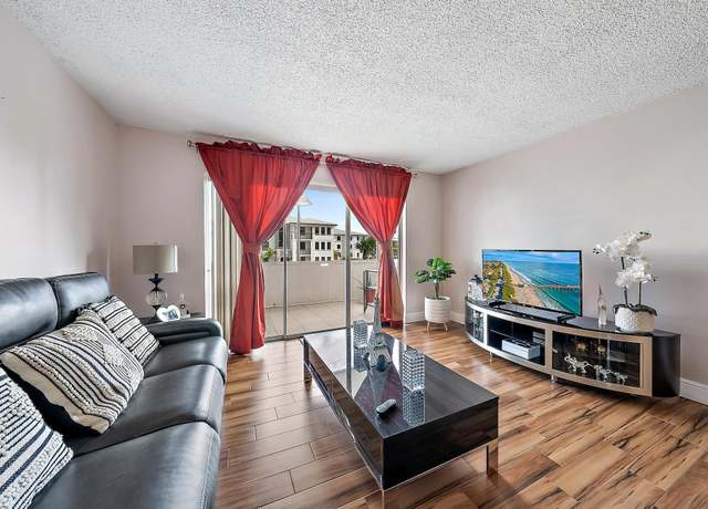 Property at 711 Lori Dr #209, Palm Springs, FL 33461, 1 bed, 1 bath
