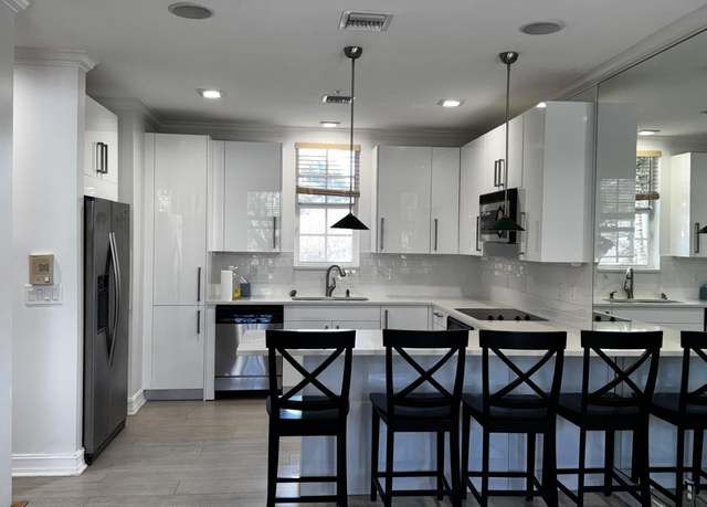 Property at 75 NE 5th Ave Unit M, Delray Beach, FL 33483, 2 beds, 2.5 baths