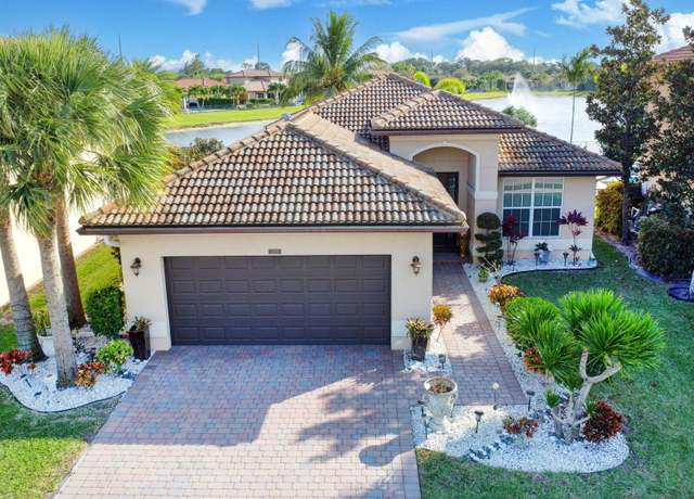 Property at 5022 Manchia Dr, Lake Worth, FL 33463, 3 beds, 2 baths
