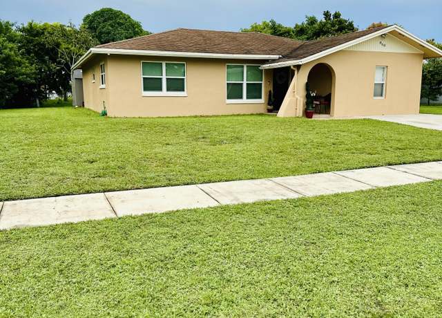 Property at 868 Gardenia Dr, Royal Palm Beach, FL 33411, 4 beds, 3 baths