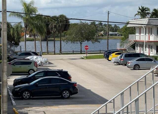 Property at 3280 Cynthia Ln #210, Lake Worth Beach, FL 33461, 1 bed, 1 bath
