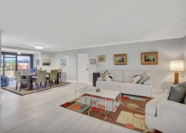 Property at 7194 Promenade Dr #102, Boca Raton, FL 33433, 3 beds, 2.5 baths