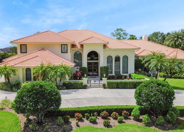 Property at 7944 Saddlebrook Dr, Port Saint Lucie, FL 34986, 7 beds, 4 baths