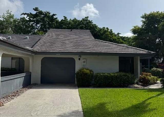 Property at 10050 Hickorywood Pl, Boynton Beach, FL 33437, 3 beds, 2 baths