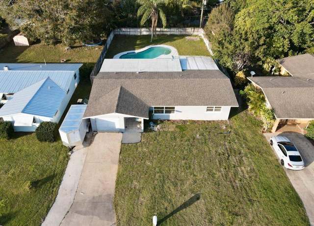 Property at 1016 Hispana Ave, Fort Pierce, FL 34982, 4 beds, 2 baths