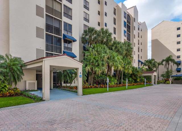 Property at 7568 Regency Lake Dr #502, Boca Raton, FL 33433, 3 beds, 2.5 baths