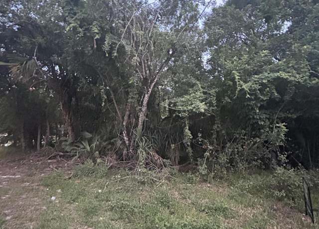 Property at 8995 22nd St, Vero Beach, FL 32966