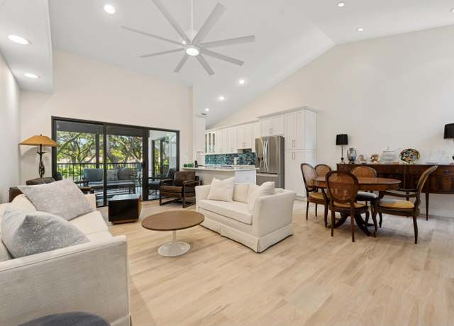 Property at 17340 Boca Club 702 Blvd #702, Boca Raton, FL 33487, 3 beds, 2 baths