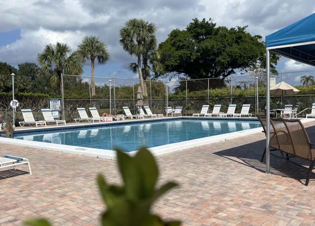 Property at 5500 NW 2nd Ave #118, Boca Raton, FL 33487, 2 beds, 2 baths