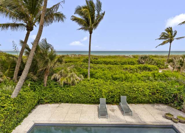Property at 128 N Beach Rd, Jupiter Island, FL 33455, 4 beds, 4 baths