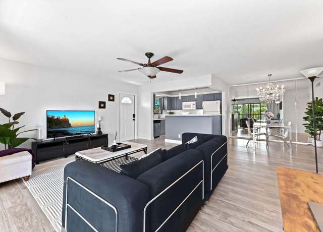 Property at 516 Osprey Dr Unit 15d, Delray Beach, FL 33444, 2 beds, 2 baths