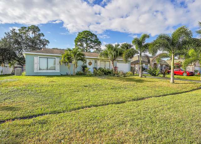 Property at 167 SW Tulip Blvd, Port Saint Lucie, FL 34953, 2 beds, 1.5 baths