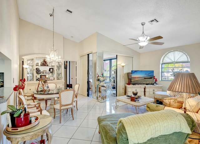 Property at 5450 Verona Dr Unit O, Boynton Beach, FL 33437, 2 beds, 2 baths