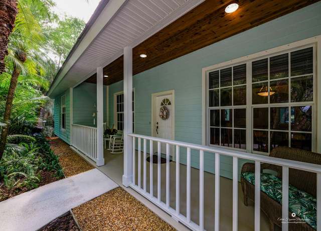 Property at 5415 SW Landing Creek Dr, Palm City, FL 34990, 4 beds, 3 baths