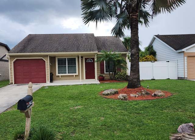 Property at 22943 Sandalfoot Blvd, Boca Raton, FL 33428, 3 beds, 2 baths