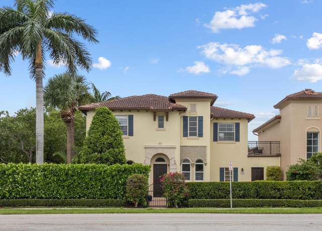 Property at 110 Via Floresta Dr, Boca Raton, FL 33487, 3 beds, 2.5 baths