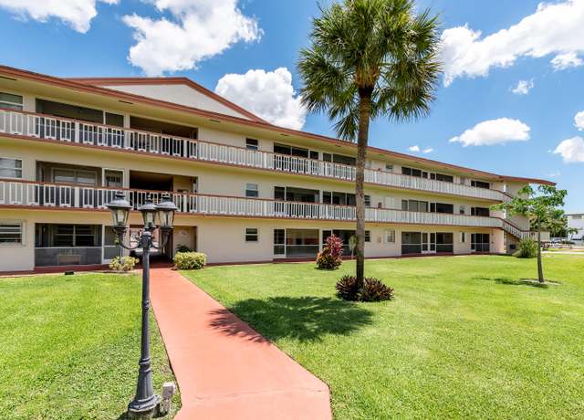 Property at 5300 Washington St Unit M304, Hollywood, FL 33021, 1 bed, 1 bath