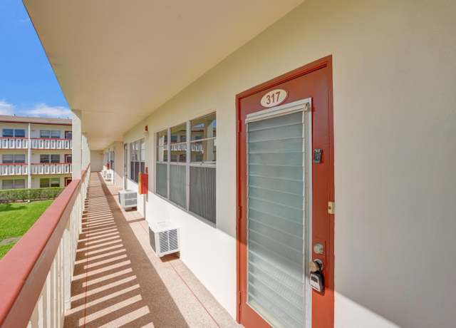Property at 317 Brighton H #317, Boca Raton, FL 33434, 1 bed, 1.5 baths