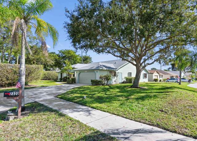 Property at 2320 Riviera Dr, Delray Beach, FL 33445, 2 beds, 2.5 baths