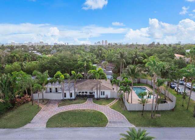 Property at 1900 NE 16 Ter, Fort Lauderdale, FL 33305, 3 beds, 2 baths