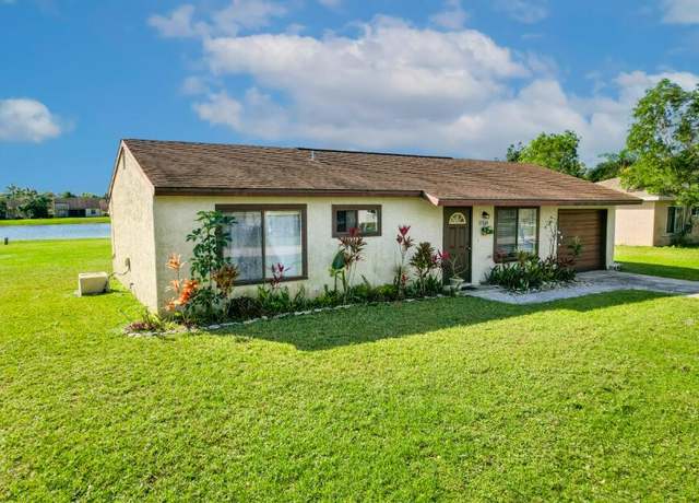 Property at 2240 SE Dunbrooke Cir, Port Saint Lucie, FL 34952, 2 beds, 1.5 baths