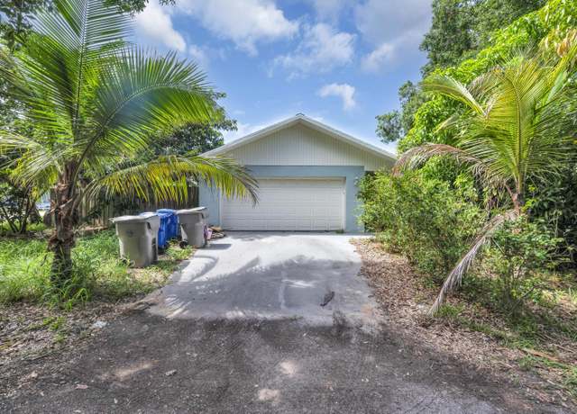 Property at 1966 9th St, Vero Beach, FL 32960, 3 beds, 2 baths