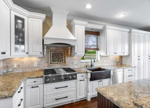 Property at 21281 Waycross Dr, Boca Raton, FL 33428, 4 beds, 2.5 baths