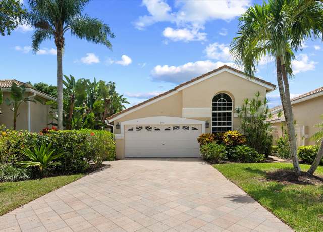 Property at 4738 Carlton Golf Dr, Lake Worth, FL 33449, 3 beds, 2 baths