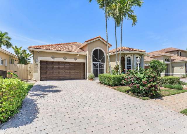 Property at 4911 Tropical Garden Dr, Boynton Beach, FL 33436, 3 beds, 2 baths