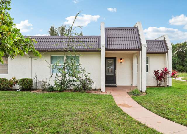 Property at 206 Lake Susan Ln, West Palm Beach, FL 33411, 2 beds, 2 baths