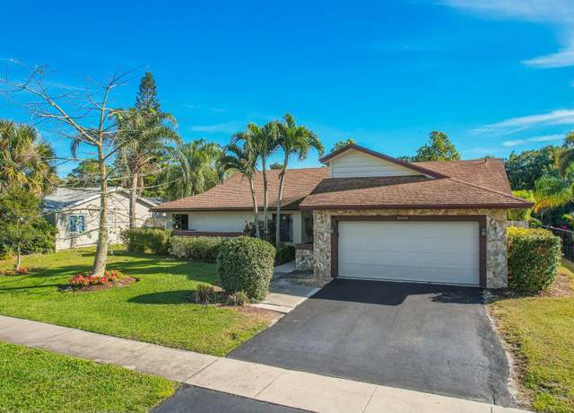 Property at 21104 Shady Vista Ln, Boca Raton, FL 33428, 3 beds, 2.5 baths