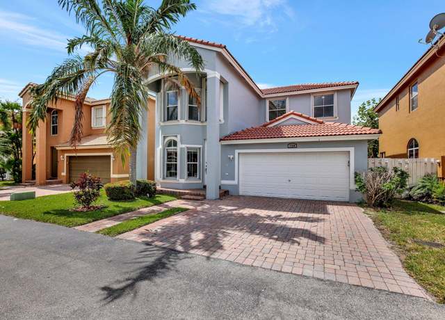 Property at 3768 SW 50th Ct, Fort Lauderdale, FL 33312, 4 beds, 3 baths