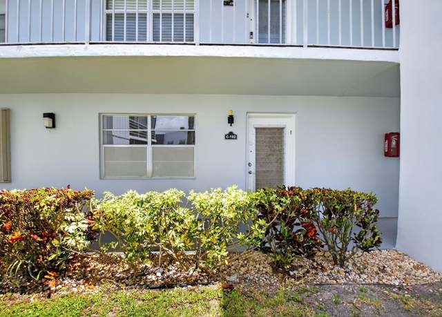 Property at 102 Normandy Ln Unit C, Delray Beach, FL 33484, 2 beds, 2 baths