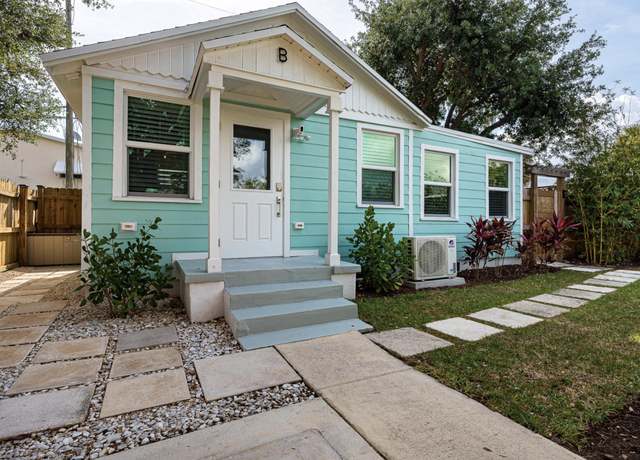Property at 414 N J St, Lake Worth Beach, FL 33460, 2 beds, 2 baths