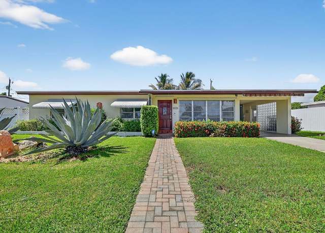 Property at 133 Greenbrier Dr, Palm Springs, FL 33461, 3 beds, 2 baths