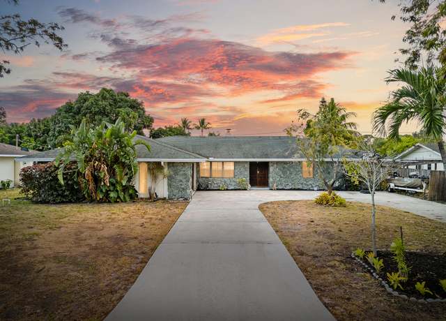 Property at 115 NE Caprona Ave, Port Saint Lucie, FL 34983, 4 beds, 3 baths