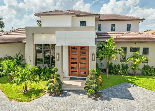Property at 721 NE 34th St, Boca Raton, FL 33431, 5 beds, 5.5 baths