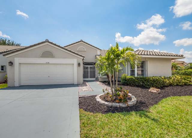 Property at 8540 Lake Cypress Rd, Lake Worth, FL 33467, 3 beds, 2 baths