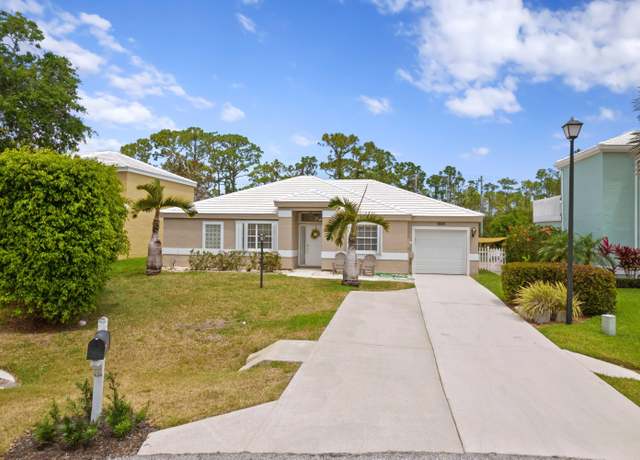 Property at 9205 SE Woods End Pl, Jupiter, FL 33469, 2 beds, 2 baths