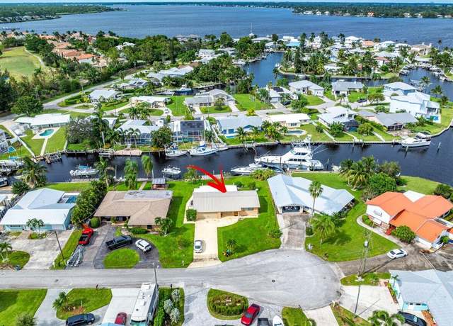 Property at 1709 SW Coxswain Pl, Palm City, FL 34990, 3 beds, 2 baths