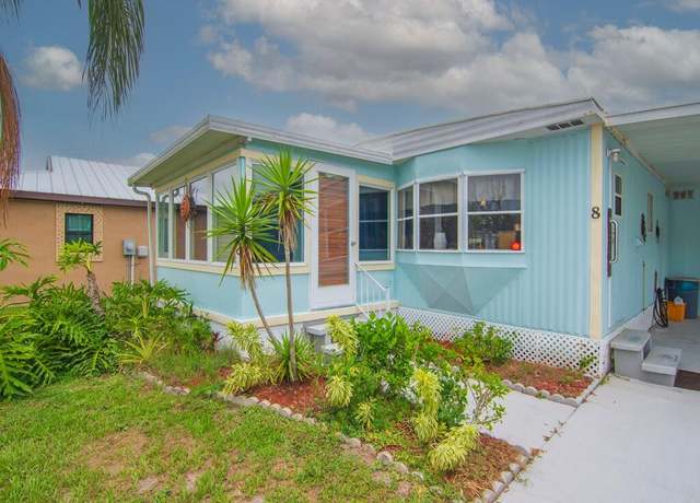 Property at 8 Brisa Ln, Port Saint Lucie, FL 34952, 2 beds, 2 baths