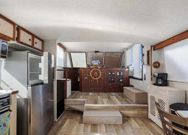 Property at 1801 N Roosevelt Blvd Unit Tarpon 16, Key West, FL 33040, 1 bed, 1.5 baths