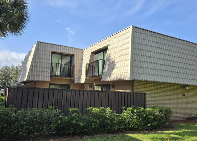 Property at 5143 51st Way, West Palm Beach, FL 33409, 2 beds, 2.5 baths