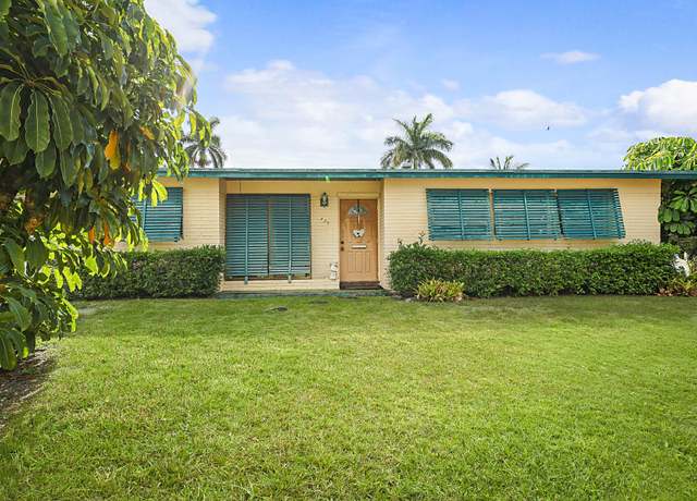 Property at 736 Tradewind Dr, North Palm Beach, FL 33408, 3 beds, 2 baths