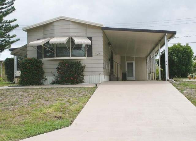 Property at 7142 SE Bluebird Cir, Hobe Sound, FL 33455, 2 beds, 2 baths