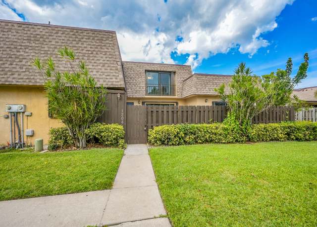 Property at 1204 Waterview Cir, Palm Springs, FL 33461, 3 beds, 2.5 baths